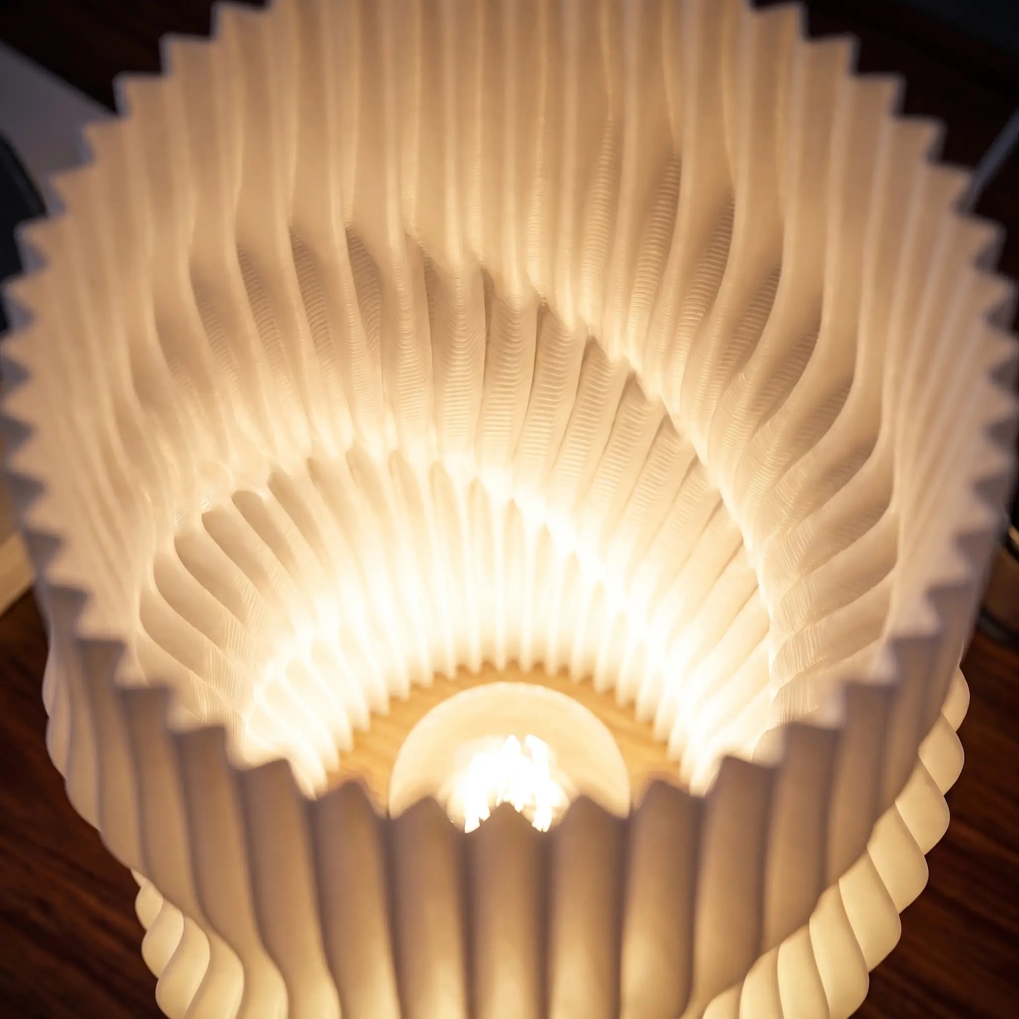 Luminária 3D de Mesa Plissada Estilo Francês