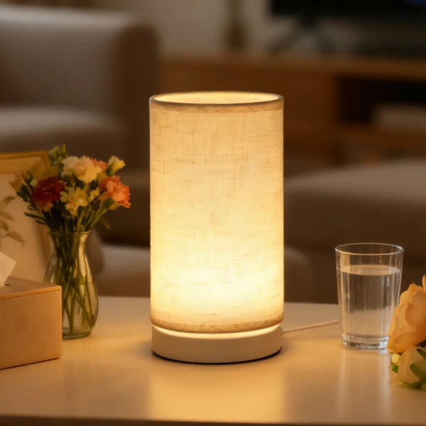 Luminária de Mesa Retrô Nórdica com Cúpula de Tecido USB